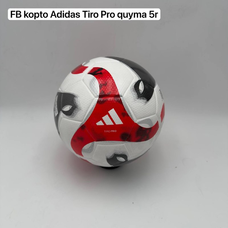 Futbol to‘pi Adidas Tiro Pro quyma