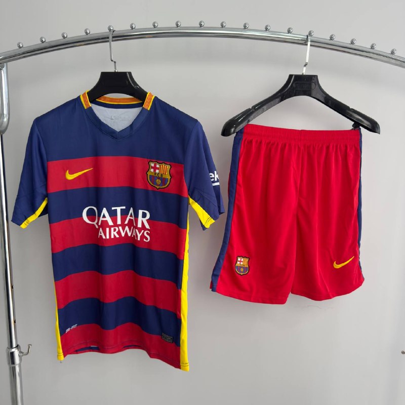 Futbol formasi Barcelona 2015/16
