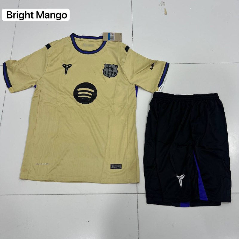 Futbol formasi Barcelona Bright Mango