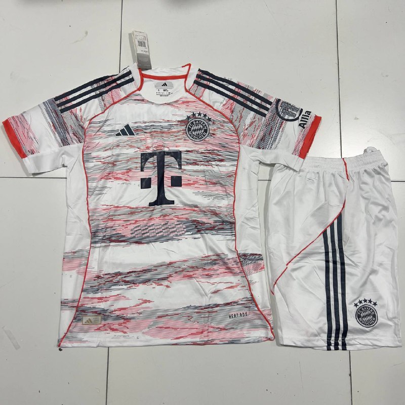 Futbol formasi Bavariya