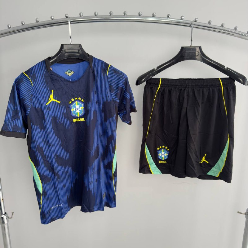 Futbol formasi Braziliya
