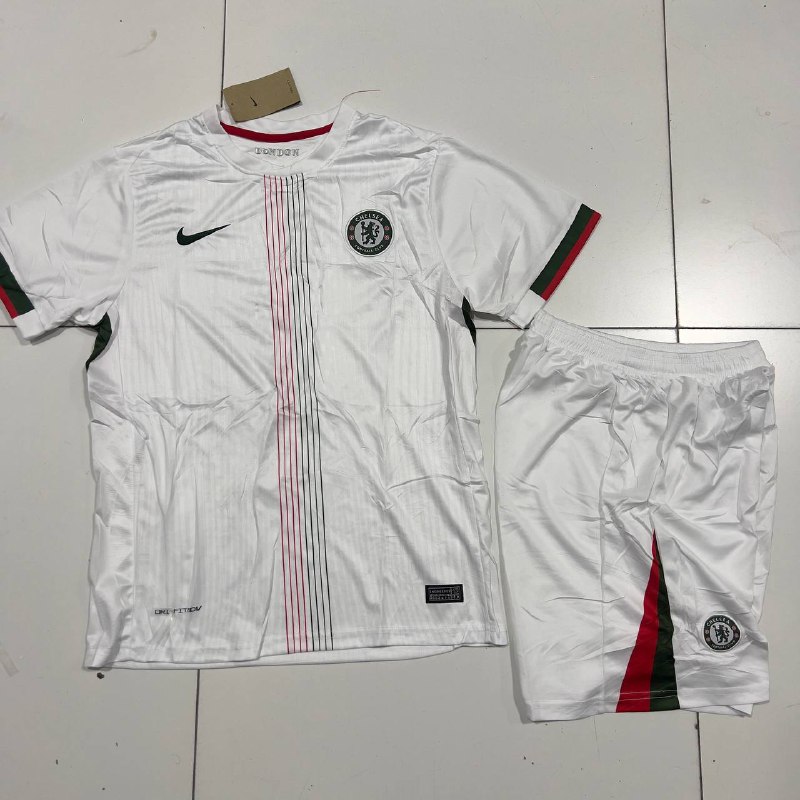 Futbol formasi Chelsi