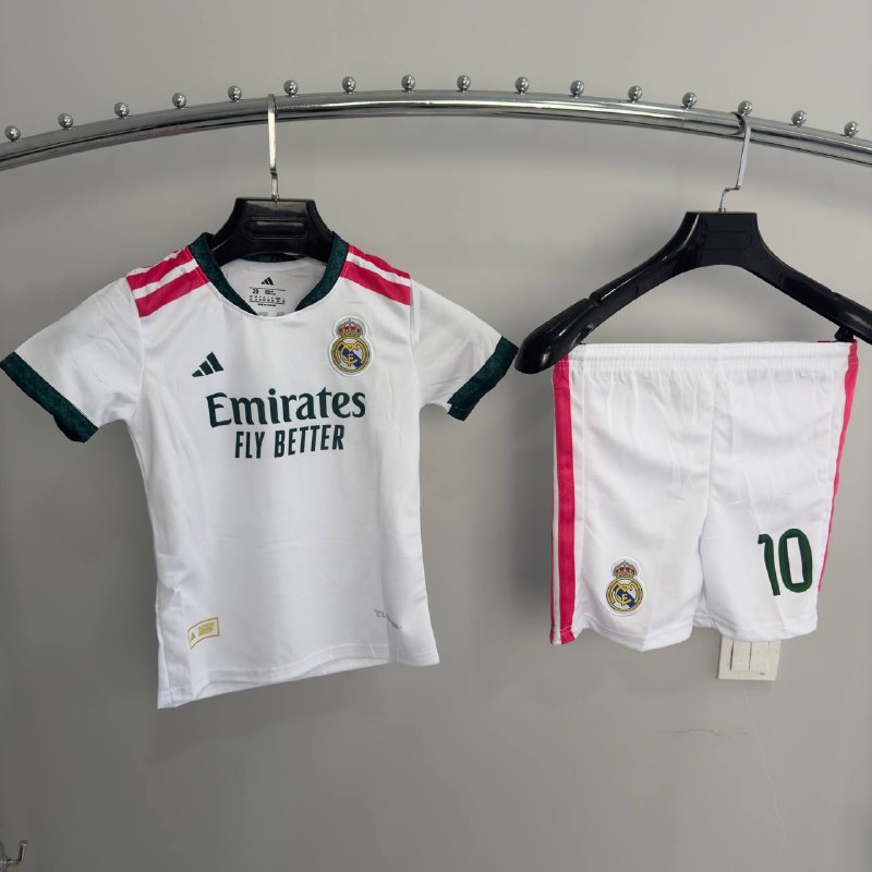 Futbol formasi bolalar Real Madrid