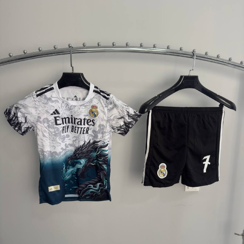 Futbol formasi bolalar Real Madrid ajdar