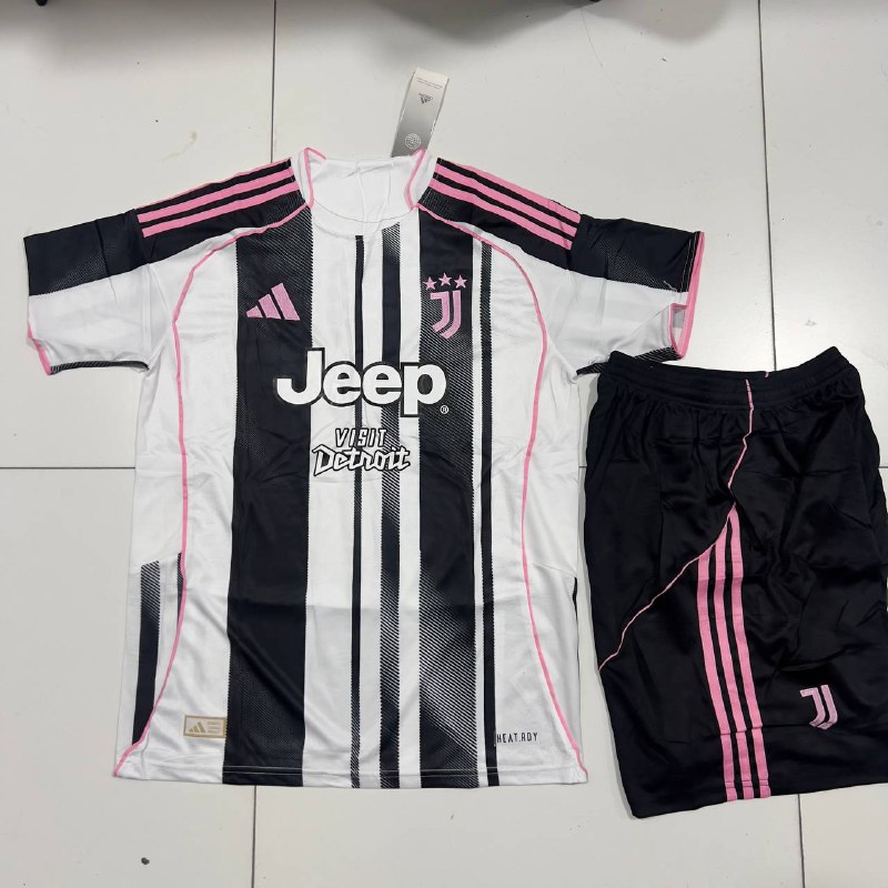 Futbol formasi Juventus