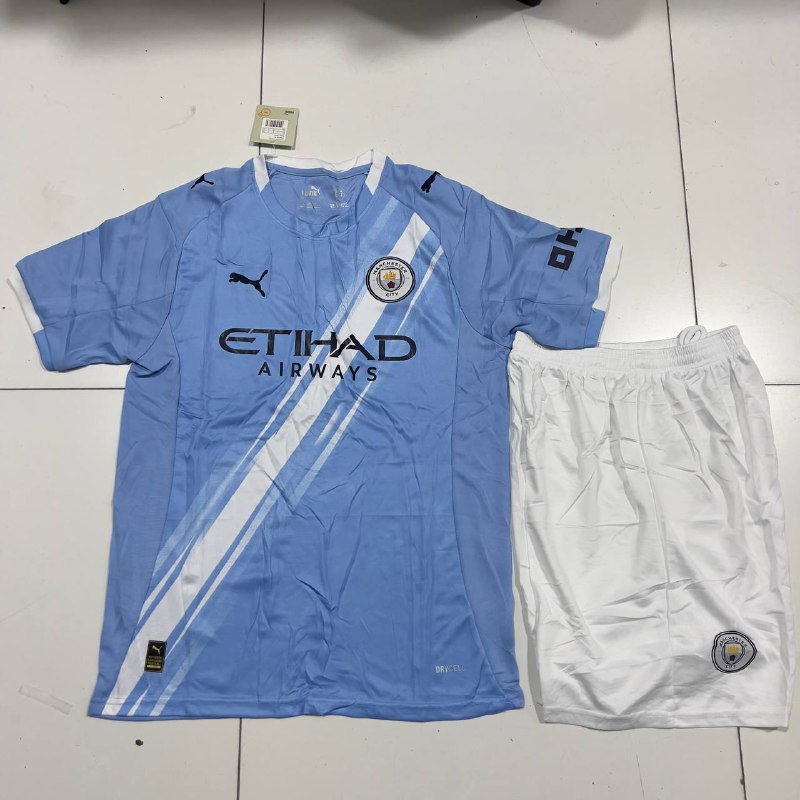 Futbol formasi Manchester City