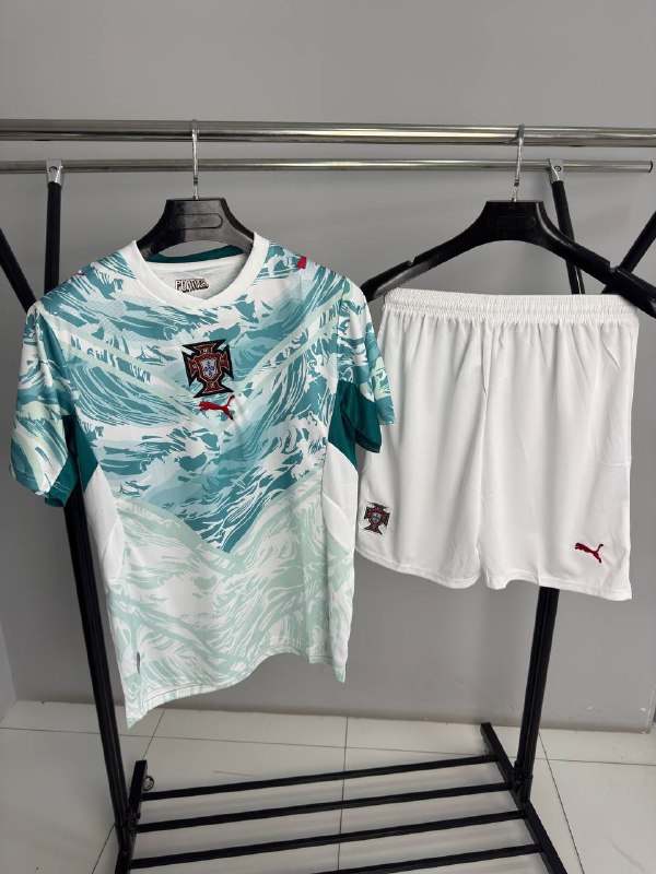 Futbol formasi Portugaliya 26/27