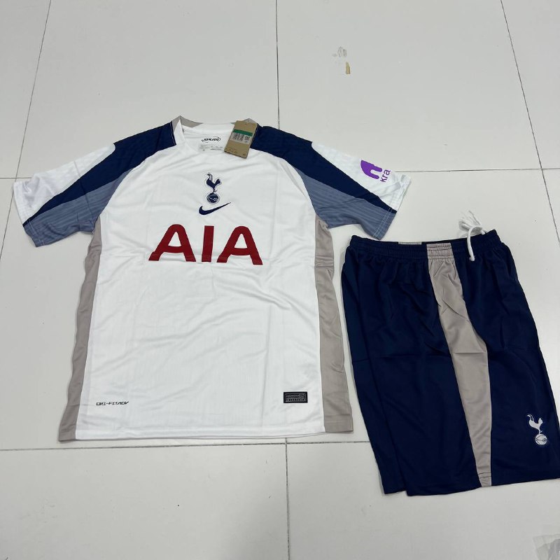 Futbol formasi Tottenham