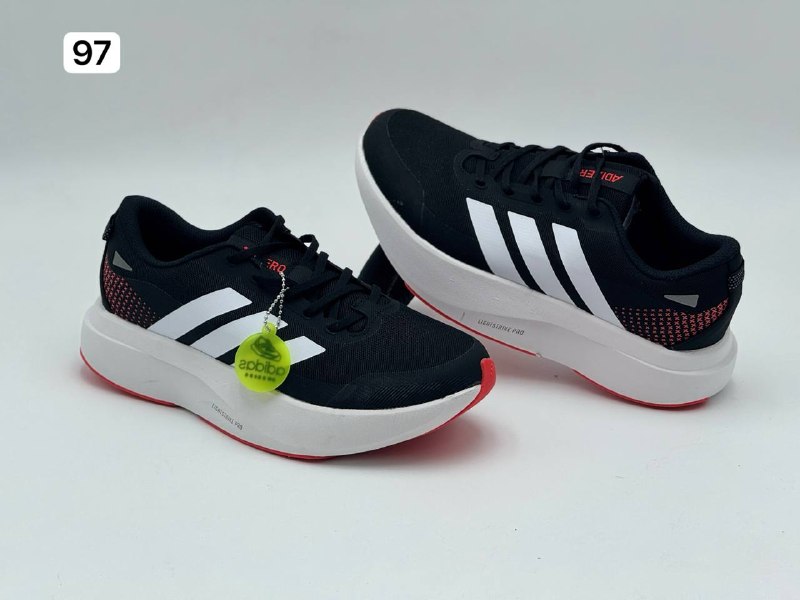 Krossovka Adidas