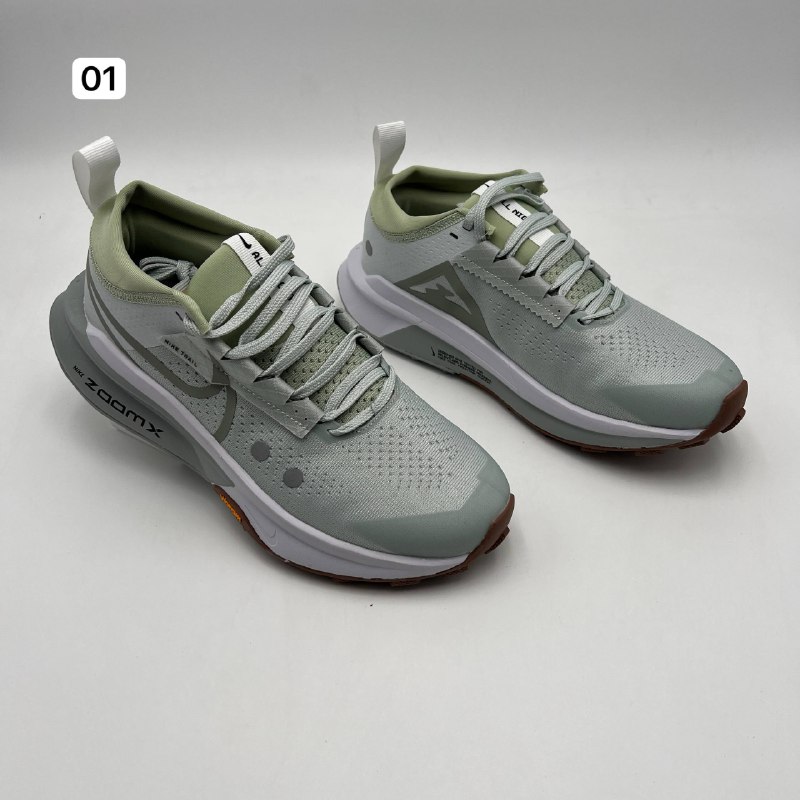 Krossovka Nike