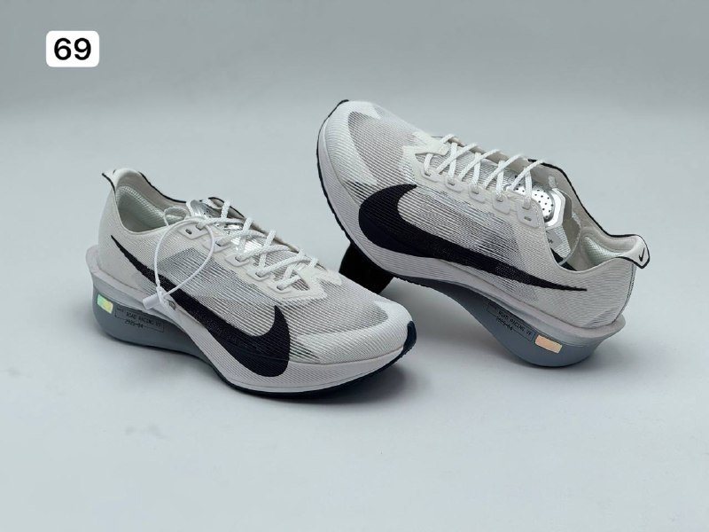 [AXL-38466-40] Krossovka Nike zoomx (40)